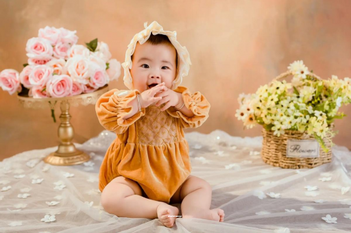 灌云六个月宝宝的发育标准 灌云六个月宝宝的发育标准